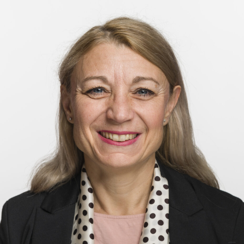 Yvonne Feri